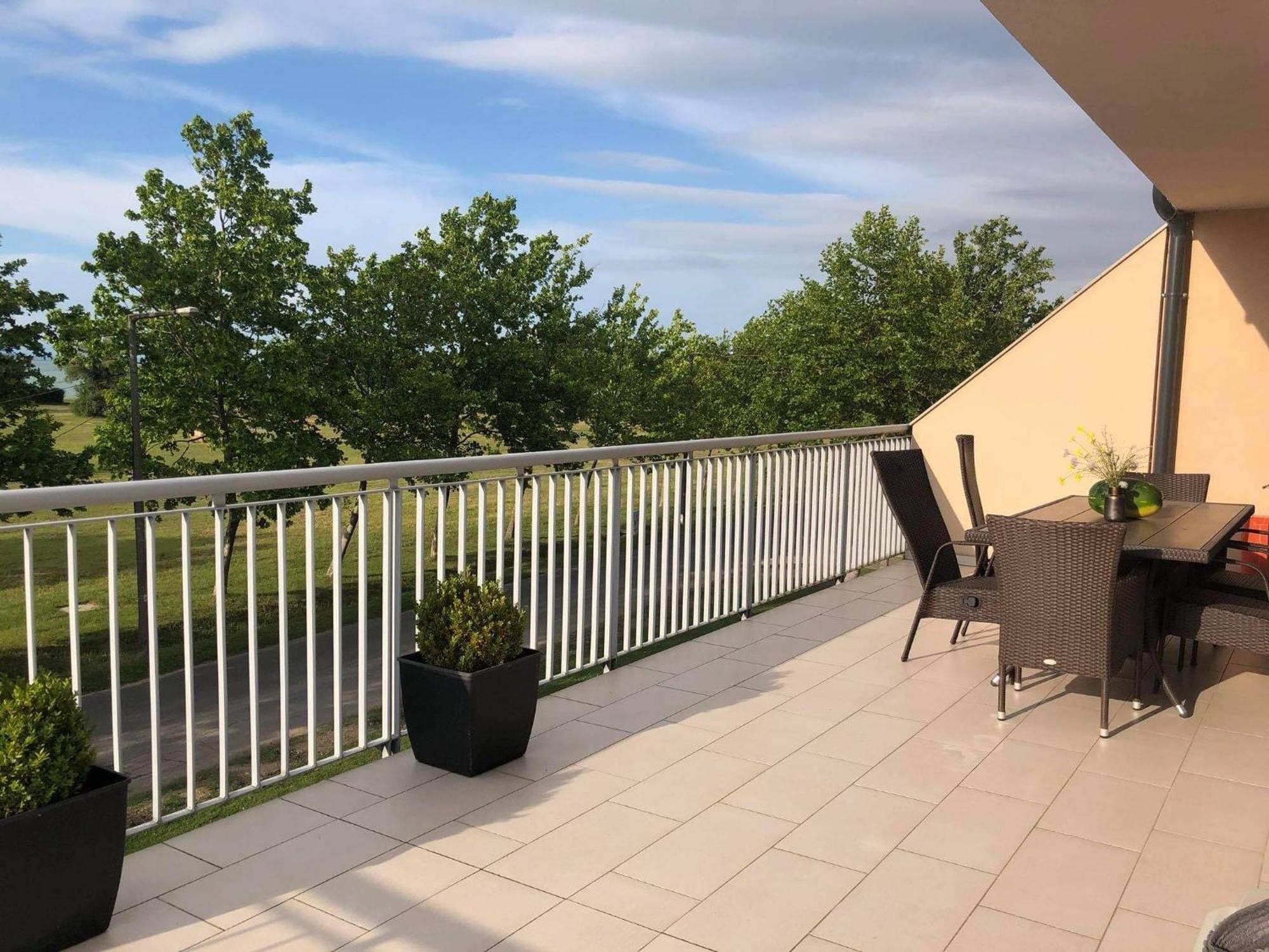 Apartamento Zamárdi Exterior foto